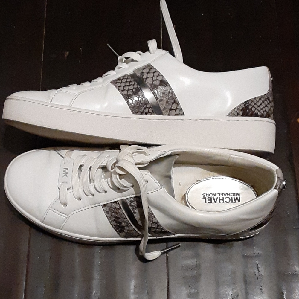 Micheal kors snake skin sboes